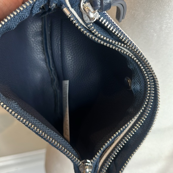 NWOT Old Navy Striped Blue/White Fabric & Blue Faux Suede Crossbody - Picture 7 of 16